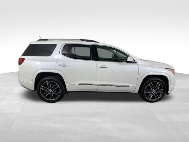 2017 GMC Acadia Denali 7