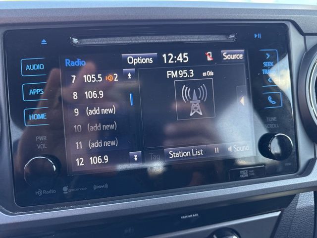 View vehicle photo 3