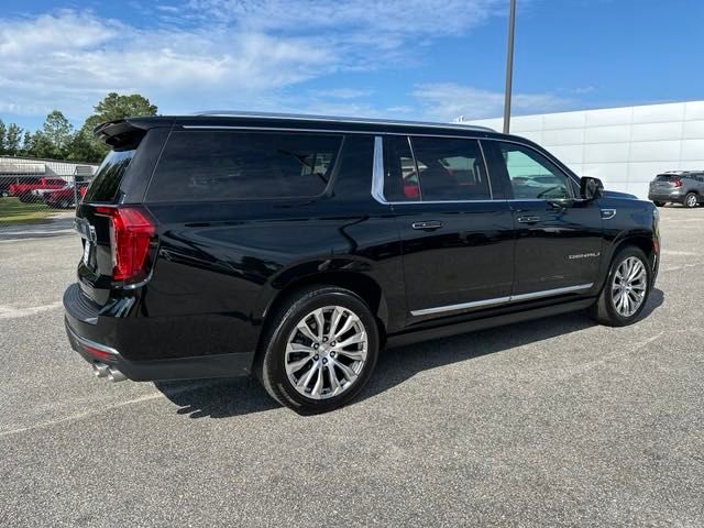 2023 GMC Yukon XL Denali 5