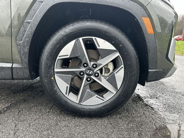 Certified Used 2025 Green Hyundai SEL image 20