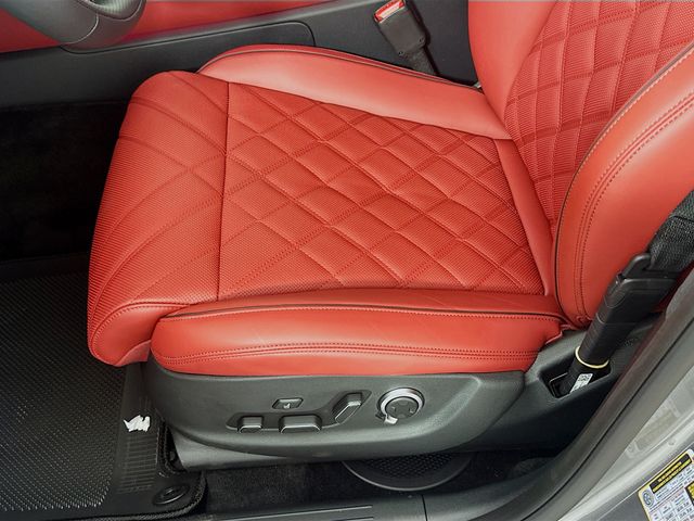 Thumbnail: 2026 Genesis GV70 - 21