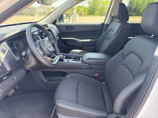 Certified Used 2025 White Nissan S image 10