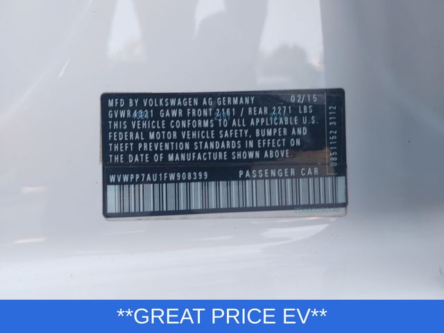 Used 2015 White Volkswagen SEL Premium image 32