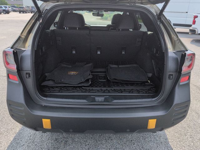 Used 2025 Green Subaru Wilderness image 36