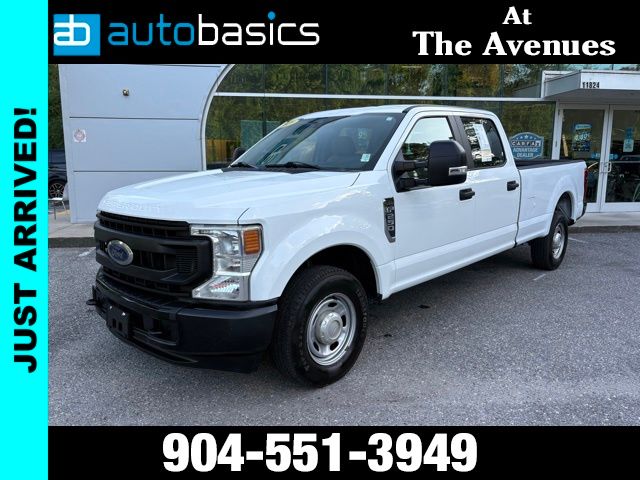 Oxford White 2020 Ford F-250 Super Duty XL Crew Cab RWD Pickup Truck 4X2 6-Speed Automatic