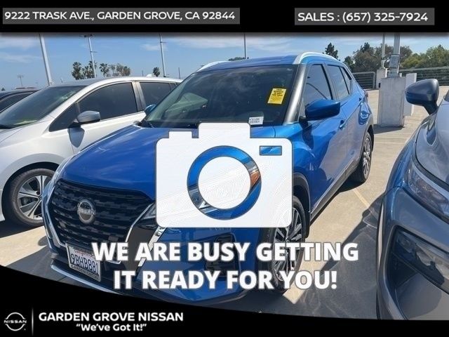 2022 Nissan Kicks SV FWD