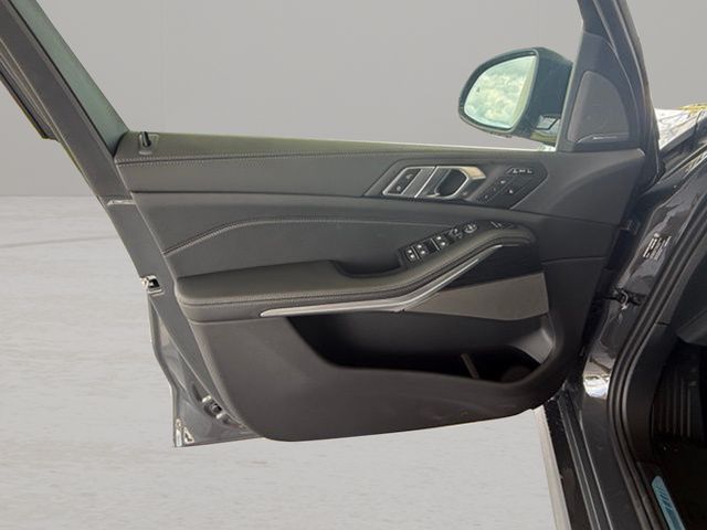 2026 BMW X7 40i - Photo 16