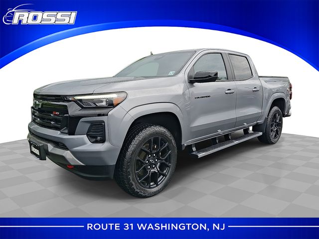 Sterling Gray Metallic 2024 Chevrolet Colorado Pickup Truck Four-Wheel Drive 8-Speed Automatic