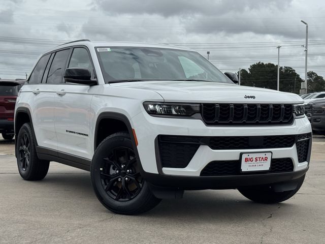 2026 Jeep Grand Cherokee Laredo White/off-white at Big Star Buick GMC