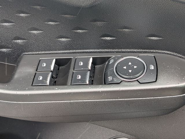 2020 Ford Escape - Image 15