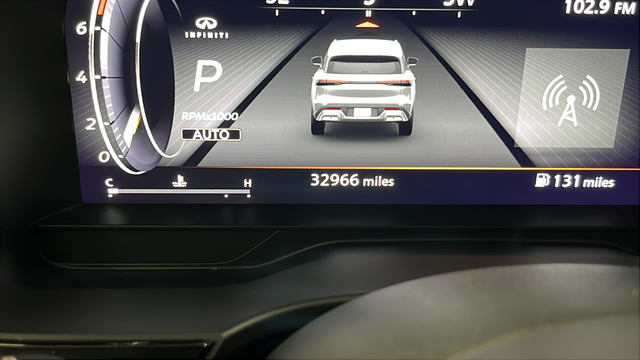Used 2023 Blue INFINITI LUXE image 10