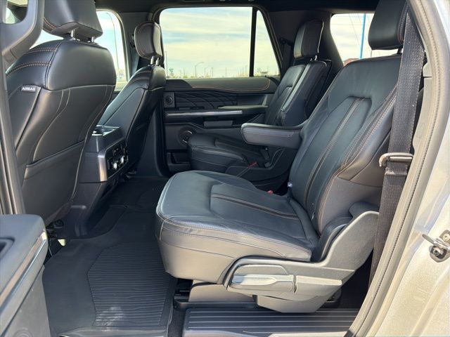 2023 Silver Metallic Ford Expedition Max Platinum 4X4 SUV