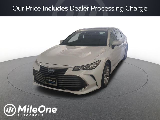 White (Wind Chill Pearl) 2021 Toyota Avalon Hybrid Sedan Front-Wheel Drive Continuously Variable Transmission