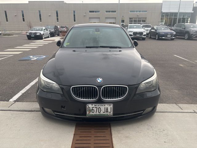 Used 2009 Black BMW 528i xDrive image 2