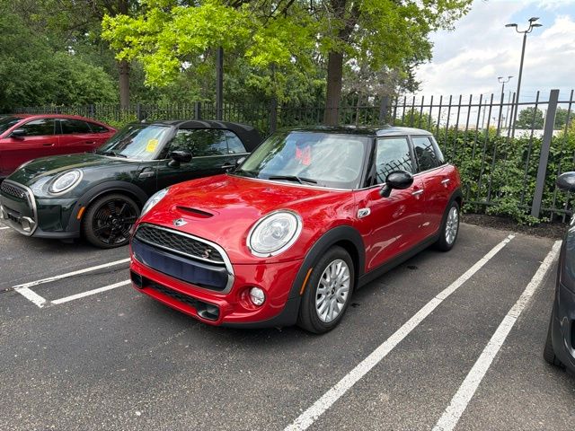 2015 MINI Cooper S 4-Door Hatchback FWD