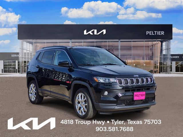 2023 Jeep Compass Latitude Lux 4WD