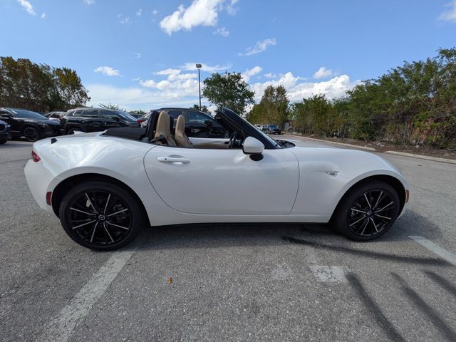 New Snowflake White Pearl Mica 2026 Mazda MX-5 Miata Grand Touring