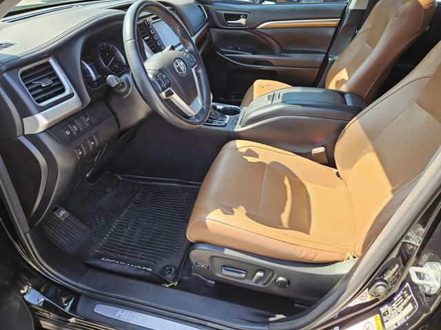 Used 2018 Toyota Highlander SUV