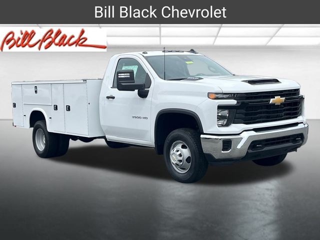 Summit White 2025 Chevrolet Silverado 3500HD Pickup Truck Four-Wheel Drive Automatic