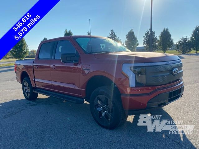 2023 Ford F-150 Lightning XLT 7