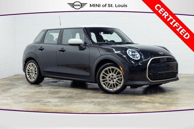 2025 MINI Cooper S Signature Trim 4-door Hatchback