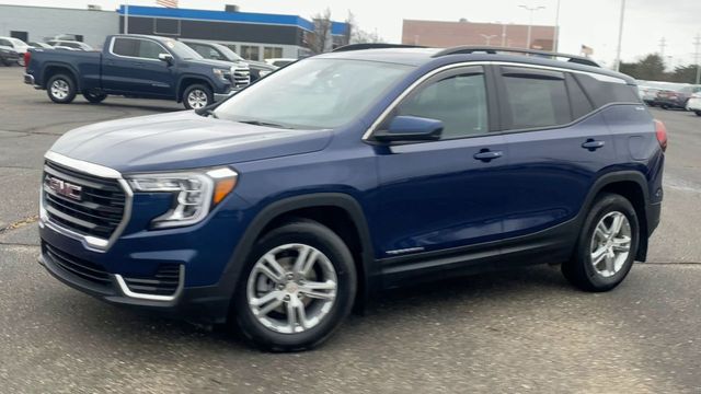 2022 GMC Terrain SLE 4