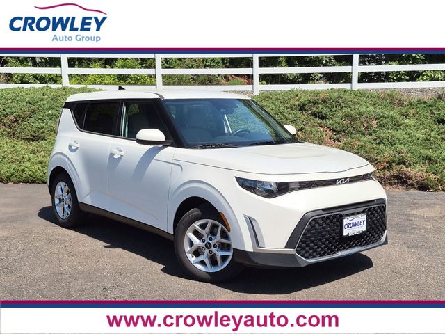 Snow White Pearl 2024 Kia Soul LX FWD SUV / Crossover Front-Wheel Drive Continuously Variable Transmission