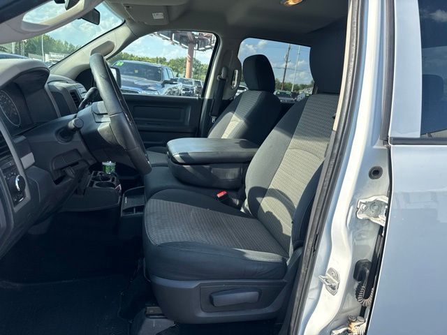 2010 Bright White Clearcoat Dodge 1500 ST 4X4 Truck