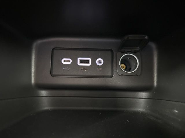 used 2021 Chevrolet Equinox car, priced at $18,988