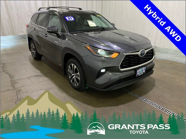 2021 Toyota Highlander Hybrid XLE AWD