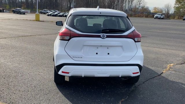 2021 Nissan Kicks S 7