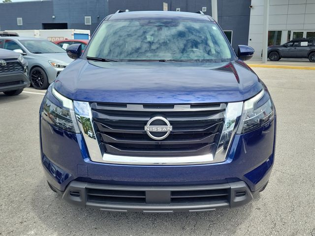 2025 Nissan Pathfinder SV - Photo 6