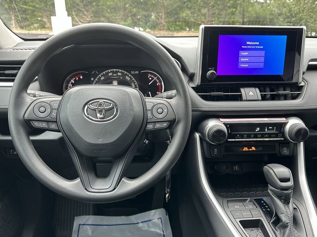 2024 Toyota RAV4 LE 7