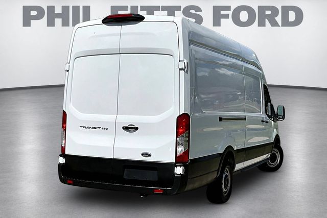 2022 Ford Transit-250 Base - 5