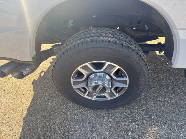 2025 Avalanche Ford Super Duty F-350 SRW XLT 4X4 Truck