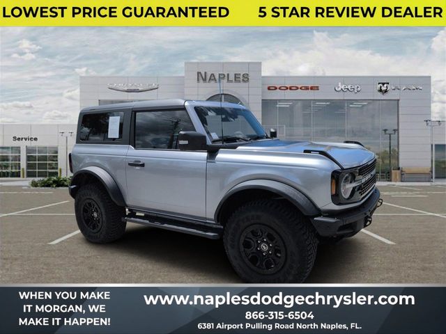 Iconic Silver Metallic 2022 Ford Bronco SUV / Crossover Four-Wheel Drive Automatic