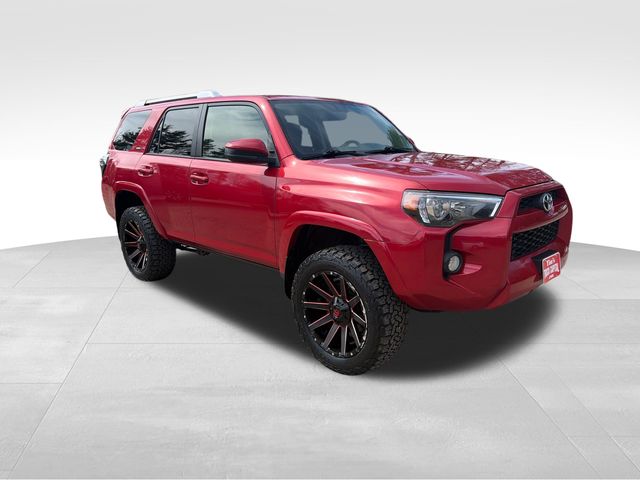 Barcelona Red Metallic 2018 Toyota 4Runner SR5 4WD SUV / Crossover Four-Wheel Drive 5-Speed Automatic Overdrive