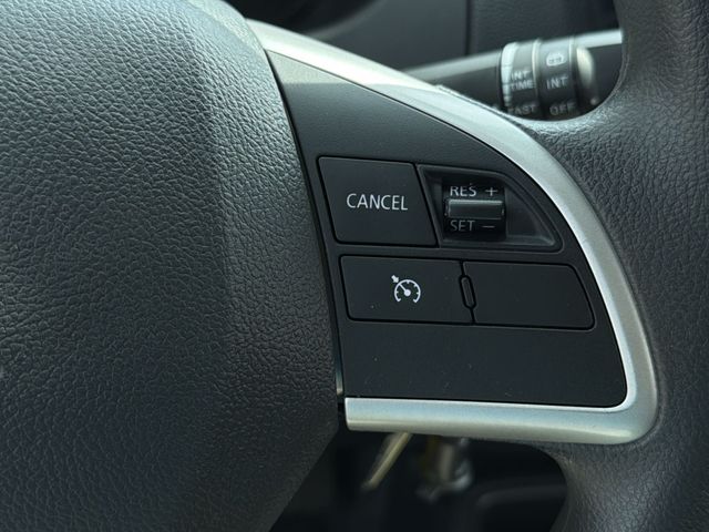 Used 2024  Mitsubishi ES image 27