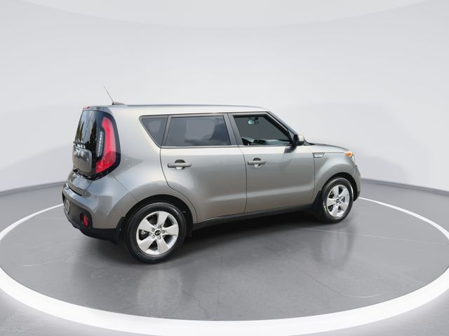 Used 2017 Gray Kia Base image 9