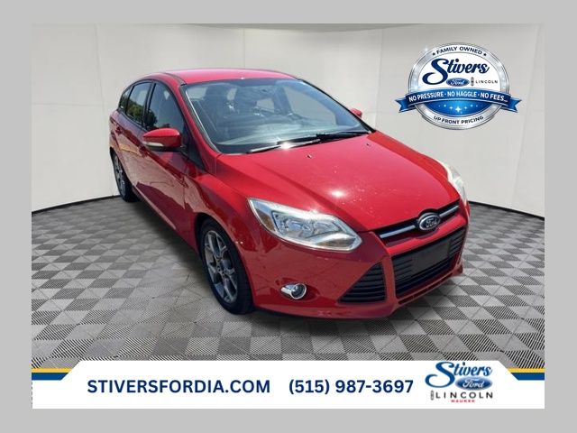 Race Red 2014 Ford Focus Hatchback Front-Wheel Drive 6-Speed Automatic
