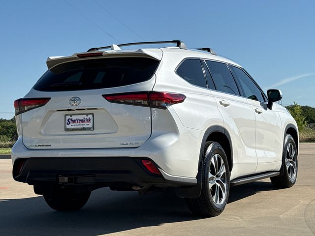 Used 2021 Toyota Highlander SUV