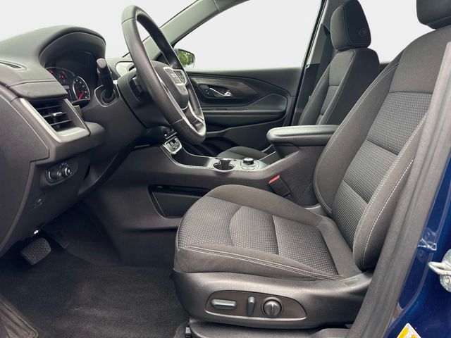 Used 2023 Blue GMC SLE image 16