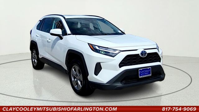 2022 Toyota RAV4 Hybrid XLE