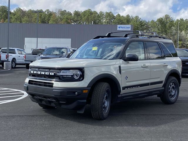 2024 Ford Bronco Sport Outer Banks 3