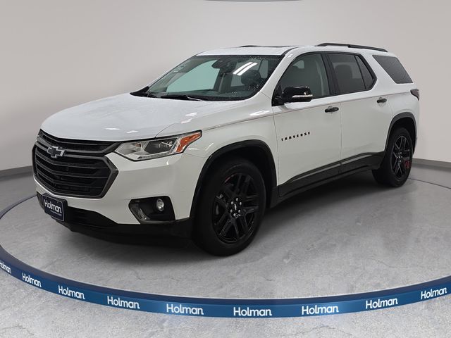 Summit White 2019 Chevrolet Traverse SUV / Crossover Four-Wheel Drive 9-Speed Automatic