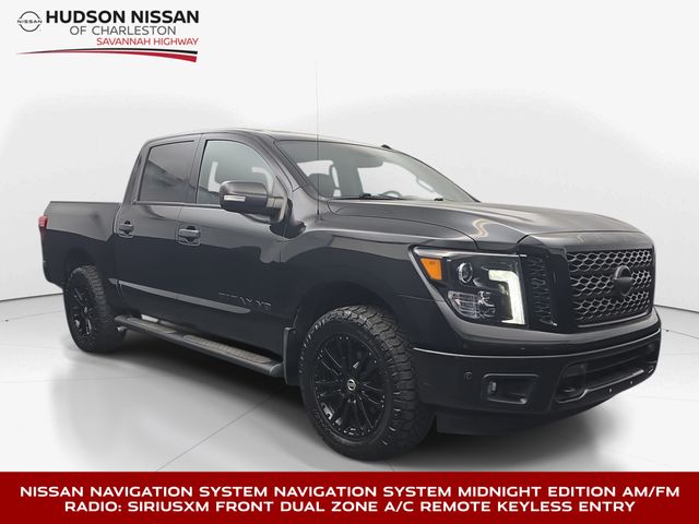 Gray (Magnetic Black Metallic) 2019 Nissan Titan SL Crew Cab 4WD Pickup Truck Four-Wheel Drive 7-Speed Automatic
