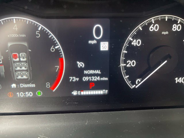 Used 2024 White Honda Touring image 11