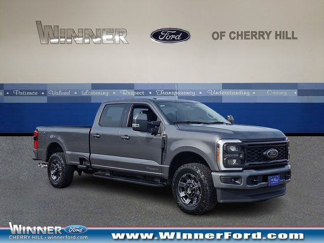 2023 Ford F-250 Super Duty Lariat Crew Cab 4WD