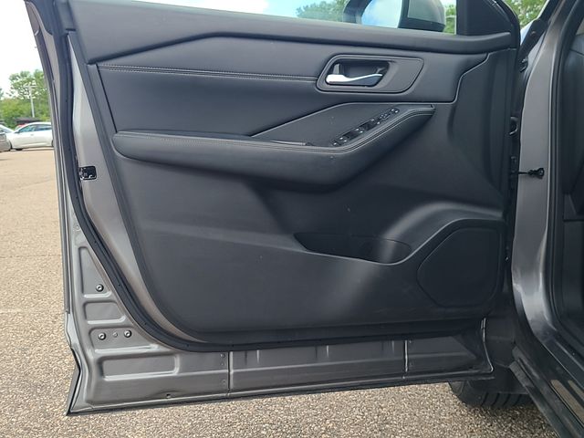 Used 2024 Nissan Rogue SUV