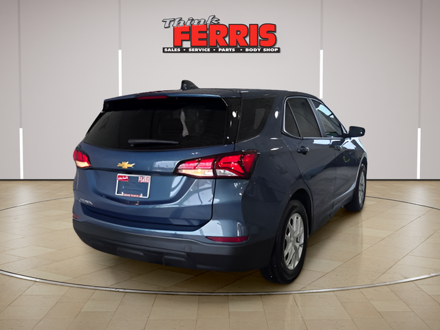 View vehicle photo 5